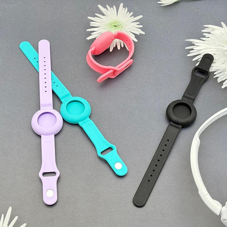 For AirTag 2nd Gen / AirTag 1st Gen xDfind Football Texture Silicone Band Style Anti-lost Tracker Protective Cover