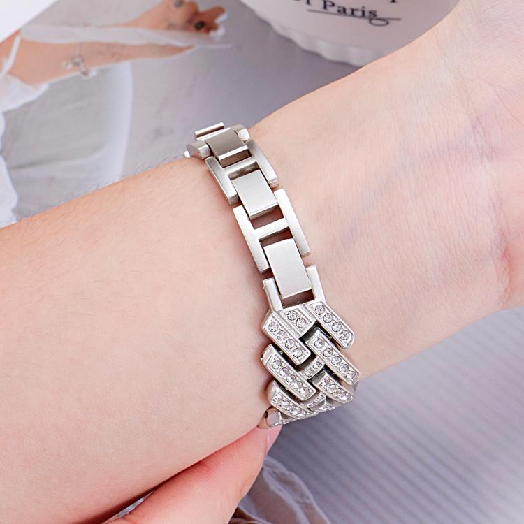 For Apple Watch 42 / 44 / 45 / 46 / 49mm xDfind Drilled Twill H-shaped Metal Watch Band