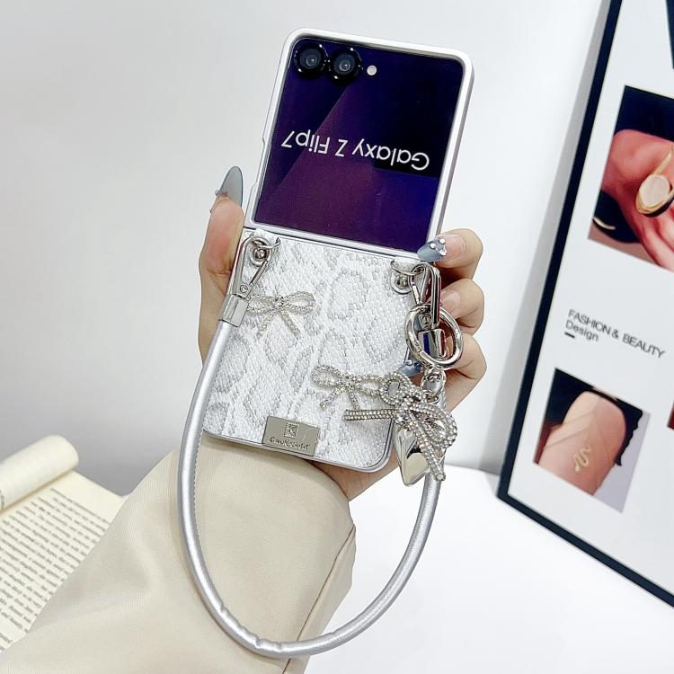 For Samsung Galaxy Z Flip7 5G Scale Texture Bow Phone Case with Wrist Strap / Nameplate
