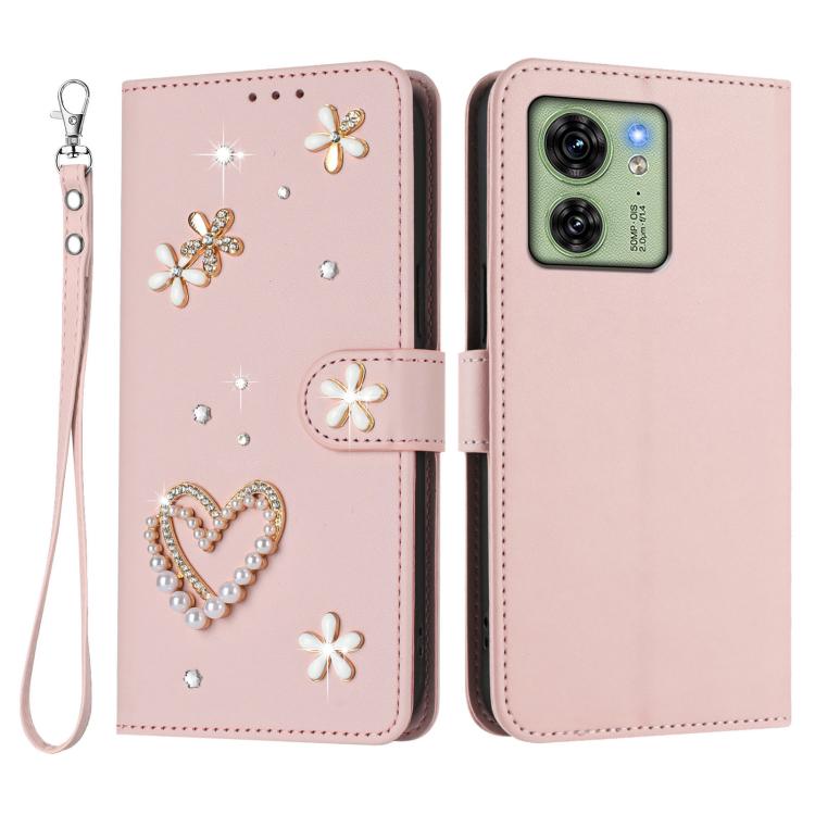 For Motorola Edge 40 5G Global ZS01 Double-Layer Heart Floral Vegan Leather Phone Case with Wrist Strap