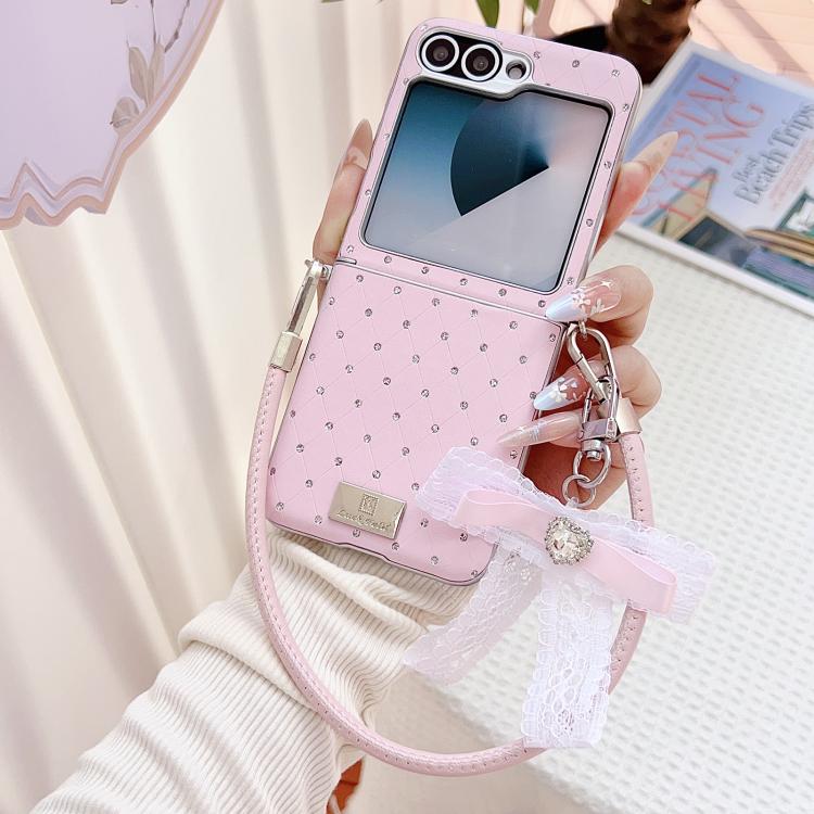 For Samsung Galaxy Z Flip6 5G / Flip7 FE Nameplate Style Diamond Patterned Side Clip Phone Case with DIY Bow Strap