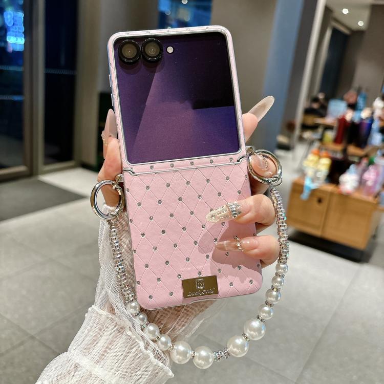 For Samsung Galaxy Z Flip5 5G Nameplate Style Diamond Patterned Side Clip Phone Case with Bracelet