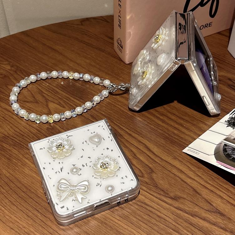 For Samsung Galaxy Z Fold4 Pearl Flower Butterfly Disc Knot Design Phone Case with Bracelet