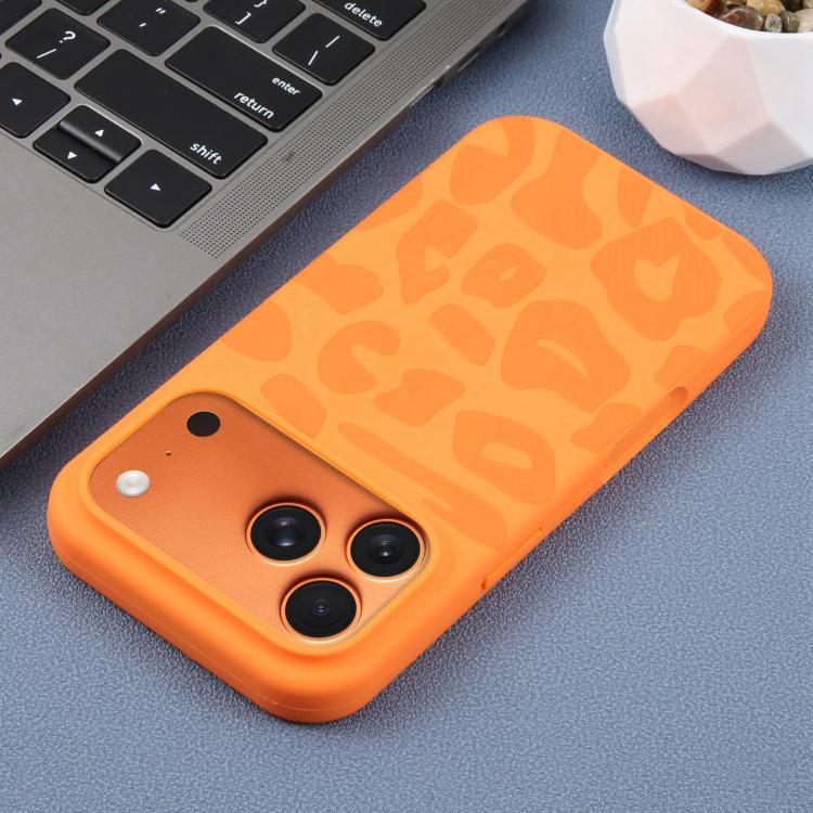For iPhone 13 Large Hole Leopard Print Liquid Silicone Phone Case