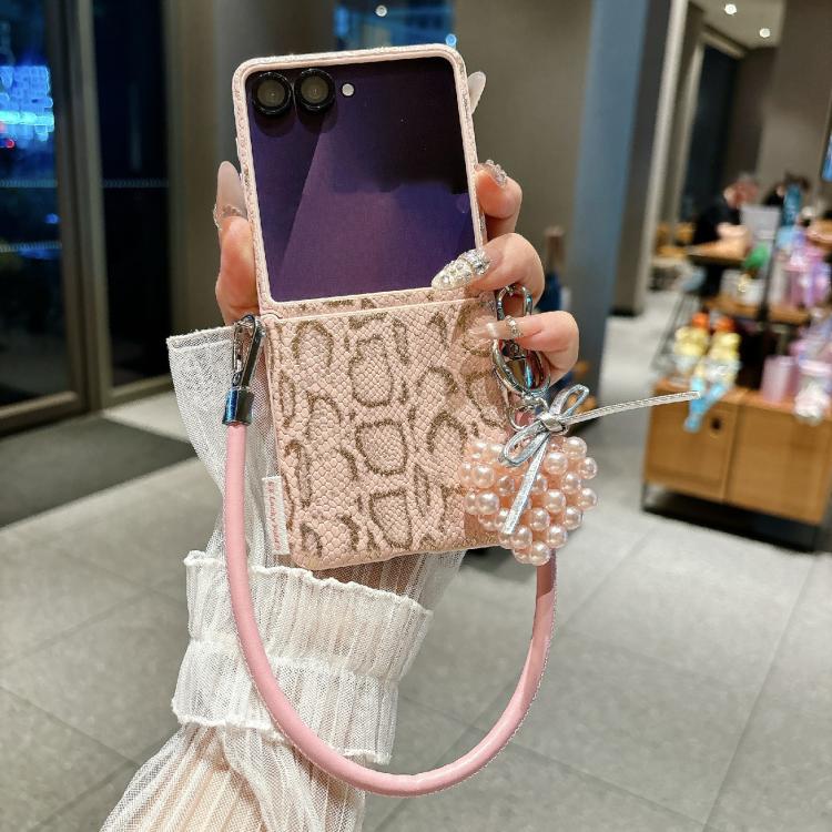 For Samsung Galaxy Z Flip7 5G Scale Texture Side Buckle Shockproof Phone Case with Strap and Heart-Shaped Charm - Pink