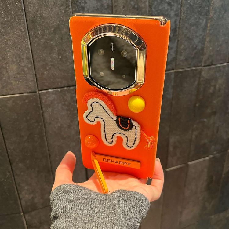 For Honor Magic V5 Starry Sparkle Orange Round Ball Pony Phone Case