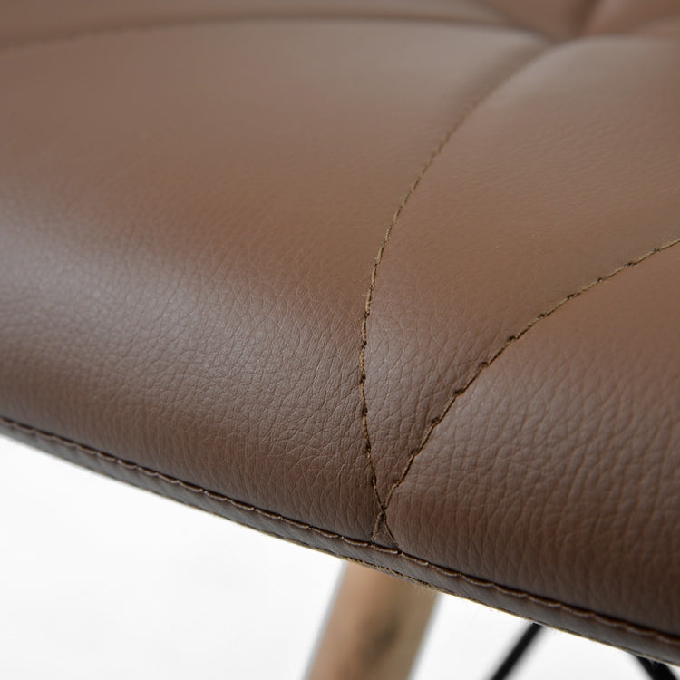 [JPN Warehouse] Shell-shape Triangle Pattern PU Leather Dining Chairs with Natural Wooden Feet, Size: 71 x 49 x 37.5cm