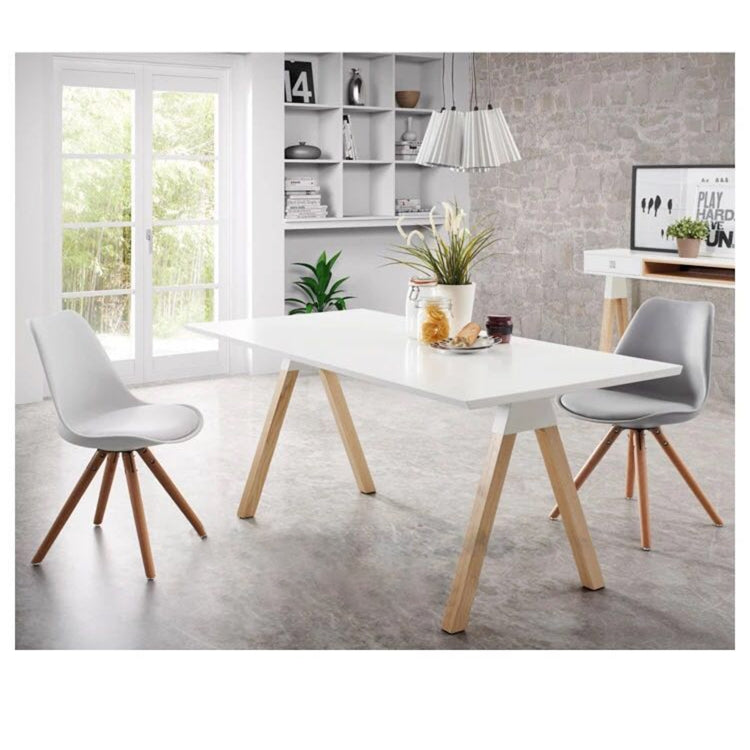 [EU Warehouse] 4 PCS Retro Dining Room Tulip Chairs with Wooden Legs and Seat Cushions(White)