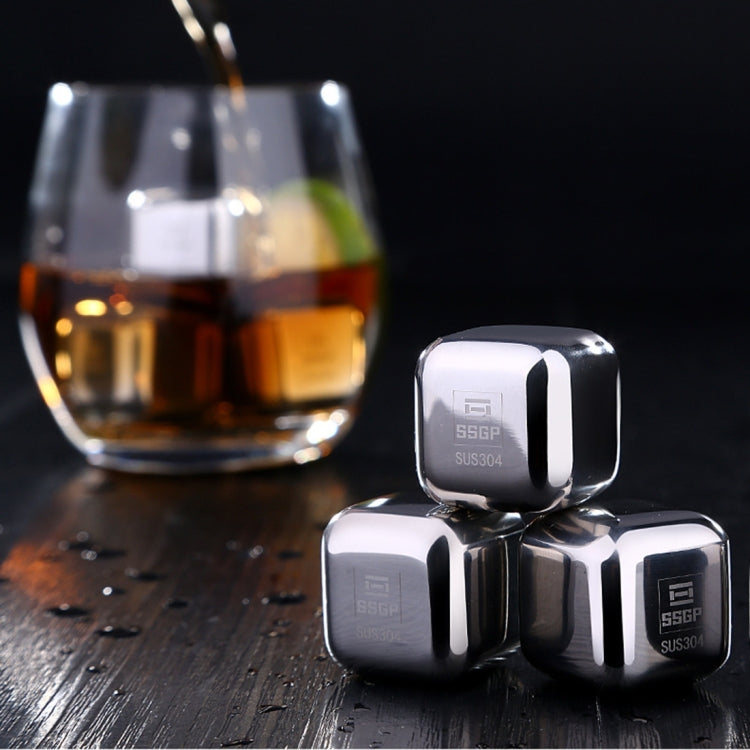 4 PCS Stainless Steel Chilling Reusable Ice Cubes for Whiskey, Vodka, Liqueurs