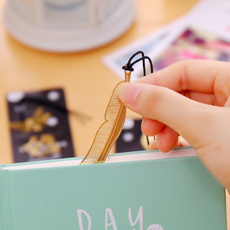 1 PCS Creative Classical Chinese Style Metal Bookmark Art Crafts Bookmark,Random Pattern Delivery