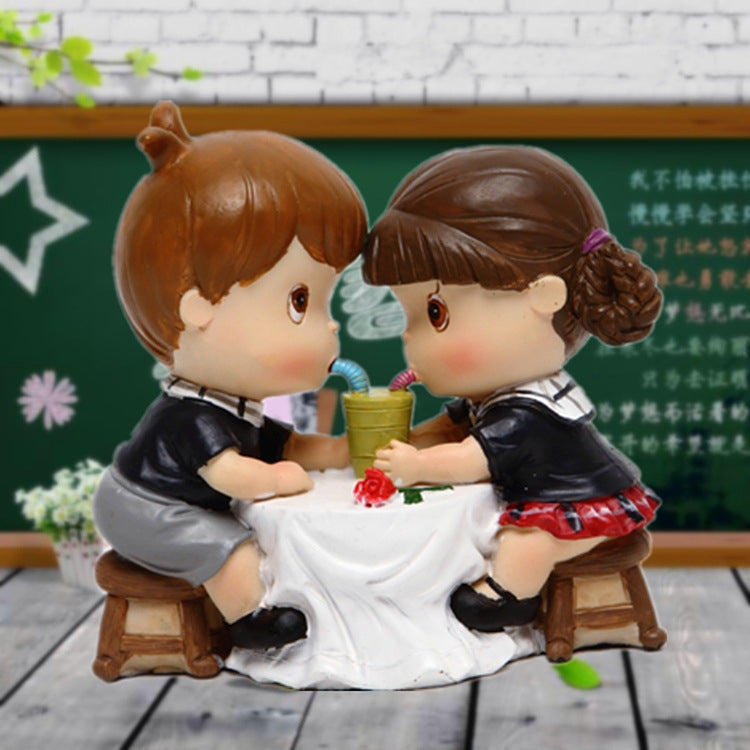Resin Crafts Hatted Couple Lover Dolls Ornaments Room Car Decoration, Random Style Delivery