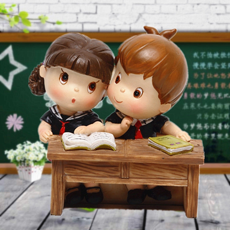 Resin Crafts Hatted Couple Lover Dolls Ornaments Room Car Decoration, Random Style Delivery