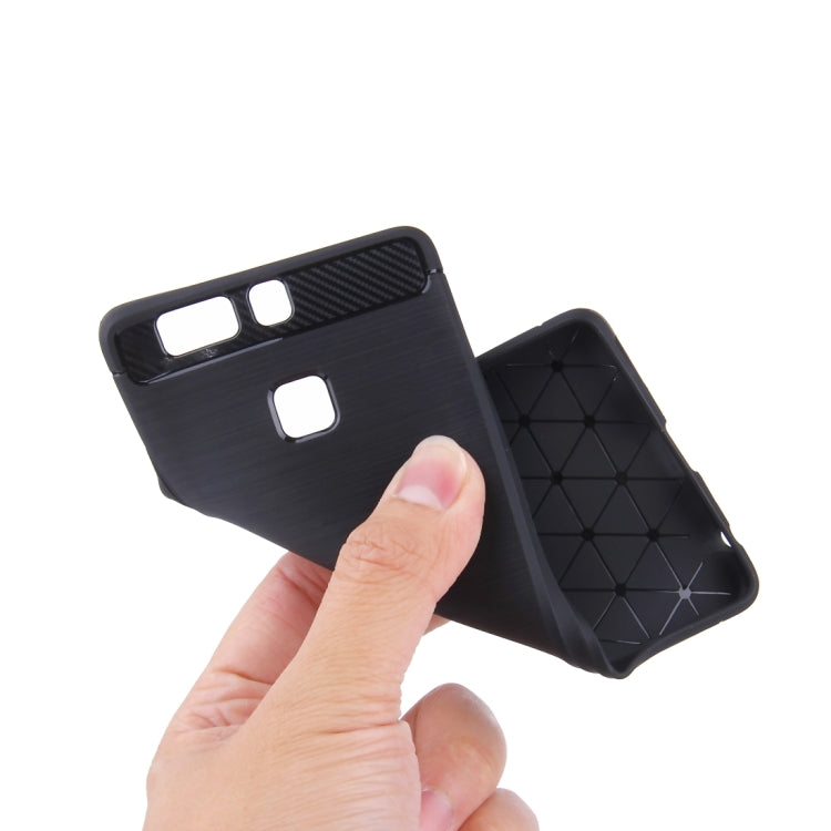 HAWEEL For Huawei  P9 Brushed Carbon Fiber Texture Shockproof TPU Protective Case(Black)