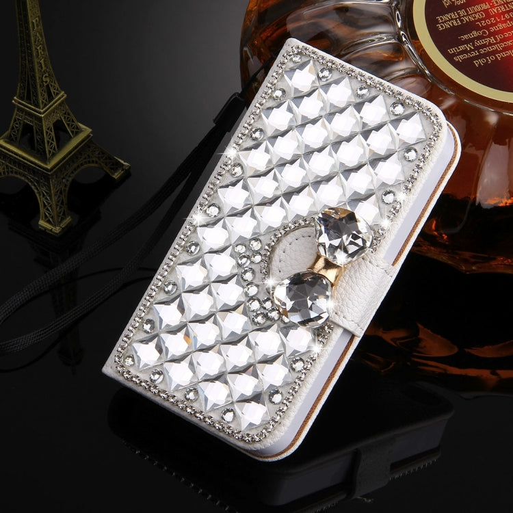 For iPhone 4 & 4S Diamond Encrusted Bowknot Pattern Horizontal Flip Leather Case with Magnetic Buckle & Card Slots & Holder & Lanyard