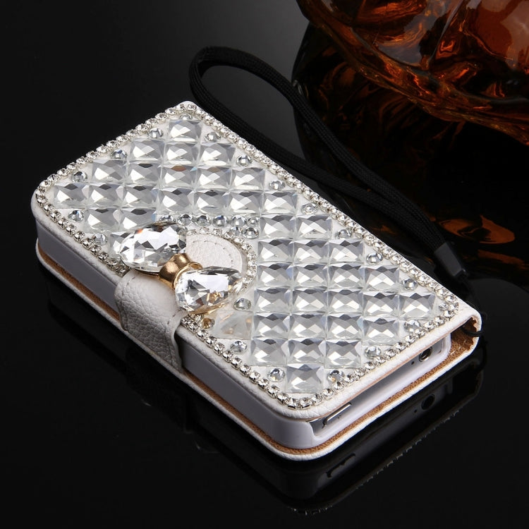 For iPhone 4 & 4S Diamond Encrusted Bowknot Pattern Horizontal Flip Leather Case with Magnetic Buckle & Card Slots & Holder & Lanyard