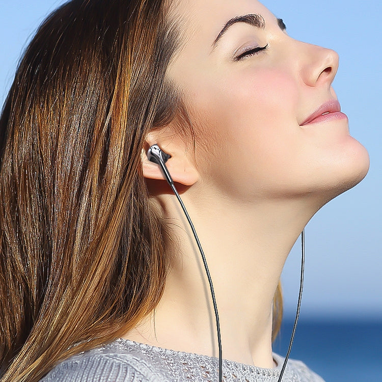 3.5mm Plug In-Ear Wired Stereo Metal Earphone with Mic