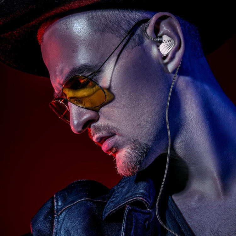 S2000 Type-C / USB-C Interface E-sports Chicken Game Wired Earphone with Wire-controlled Microphone