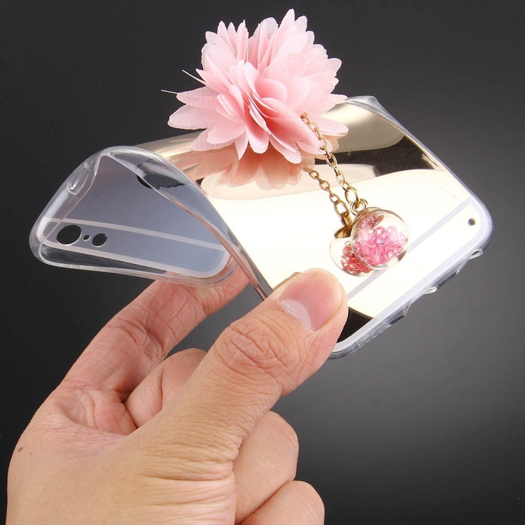 For iPhone 6 Plus & 6s Plus Flower Chain Pendant Electroplating Mirror TPU Protective Case(Gold)