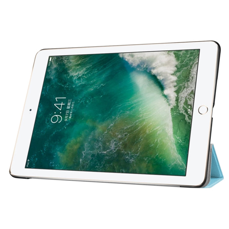 For iPad 9.7 (2018) & iPad 9.7 (2017) Custer Texture Horizontal Flip Leather Case with Three-folding Holder & Sleep / Wake-up Function