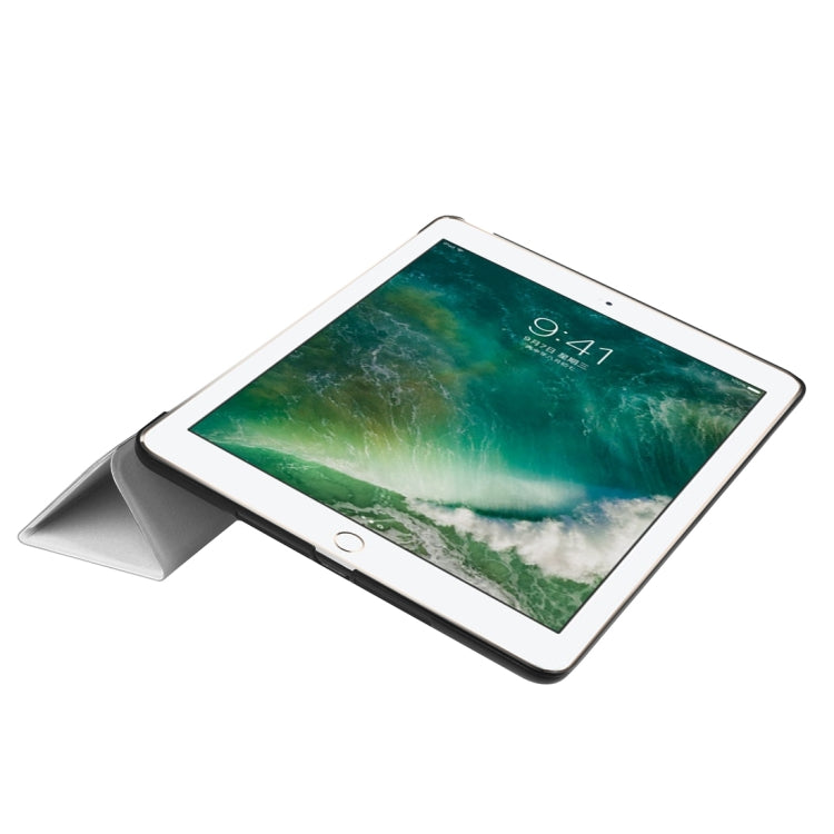 For iPad 9.7 (2018) & iPad 9.7 (2017) Custer Texture Horizontal Flip Leather Case with Three-folding Holder & Sleep / Wake-up Function