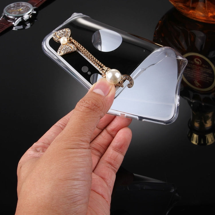 For iPhone 8 Plus & 7 Plus   Electroplating Mirror TPU Protective Cover Case with Diamond Encrusted Bowknot Chain Pendant
