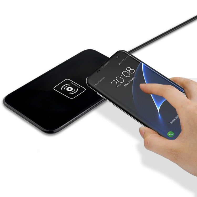 LC-X5 Output 5V 1A Qi Standard Wireless Charger, Used in Support QI Standard Phones