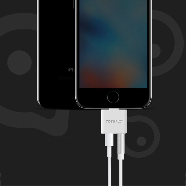 TOTUDESIGN AU06-Lightning V4.2 Bluetooth PC Audio Converter, Compatible with iOS11 System Such as iPhone X / iPhone 8 & 8 Plus / iPhone 7 & 7 Plus / iPhone 6 & 6s & 6 Plus & 6s Plus / iPad