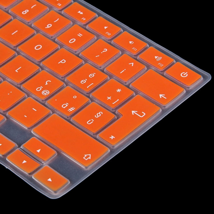 10 PCS Colorized Apple Laptop Silicone Keyboard Protector Protective Film for Macbook 13.3 inch & 15.4 inch & 17 inch, EU Version / Italian, Random Color Delivery