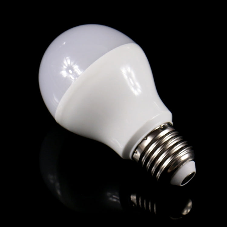 E27 6W 400-450LM LED Smart Light Bulb, RGB Color Light, with 2.4GHz Remote Control