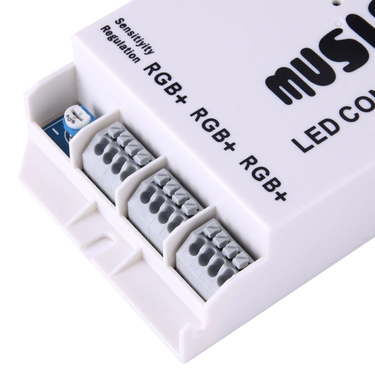 RGB LED Plastic Casing Music Remote Controller with 24 Keys RF Remote Control, DC 12-24V