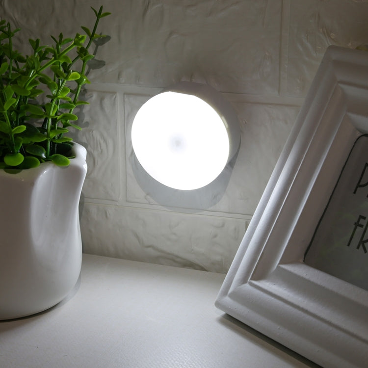 USB Rechargeable LED Night Light (White Light)