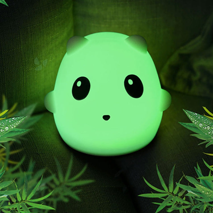 T8 Lucky Bear Shape Patted Colorful Light, USB Charging Silicone Energy-saving LED Night Lamp(White)