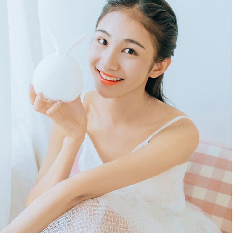 Pat Rabbit Silicone LED Night Light , Creative 7-color Discoloration Eye Protection USB Charging Bedside Table Lamp for Children / Kids Room