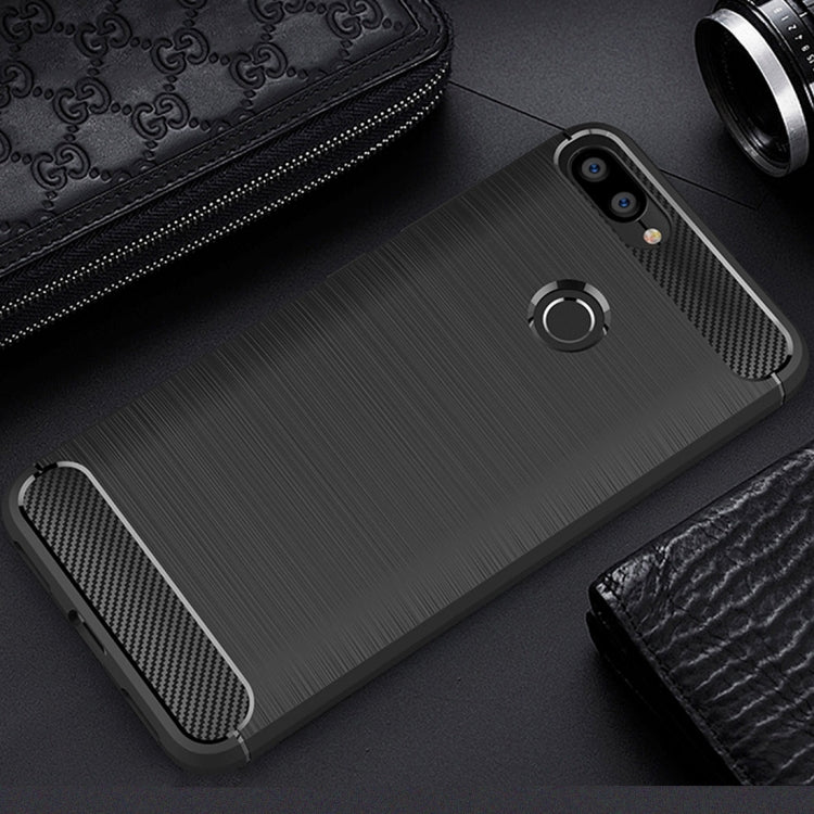 For Asus Zenfone Max Plus (M1) ZB570TL Brushed Texture Carbon Fiber Shockproof TPU Protective Back Case