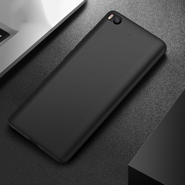 CAFELE for  Xiaomi Mi 5s Ultra-thin PC Frosted Protective Back Cover Case
