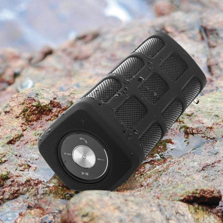 S772 2 in 1 10W Life Waterproof Portable Bluetooth Stereo Speaker / 5200mAh Power Bank, with Built-in MIC & Hanging Hook, Support Hands-free Calls & AUX IN, Bluetooth Distance: 10m