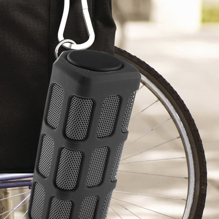 S772 2 in 1 10W Life Waterproof Portable Bluetooth Stereo Speaker / 5200mAh Power Bank, with Built-in MIC & Hanging Hook, Support Hands-free Calls & AUX IN, Bluetooth Distance: 10m