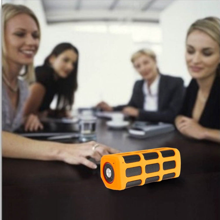 S772 2 in 1 10W Life Waterproof Portable Bluetooth Stereo Speaker / 5200mAh Power Bank, with Built-in MIC & Hanging Hook, Support Hands-free Calls & AUX IN, Bluetooth Distance: 10m