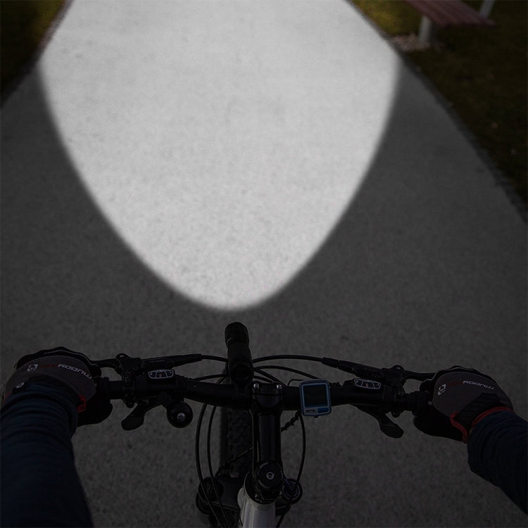 5W Mountain Bike Headlight Charging Zoom Glare Waterproof Flashlight Set (Set Four)