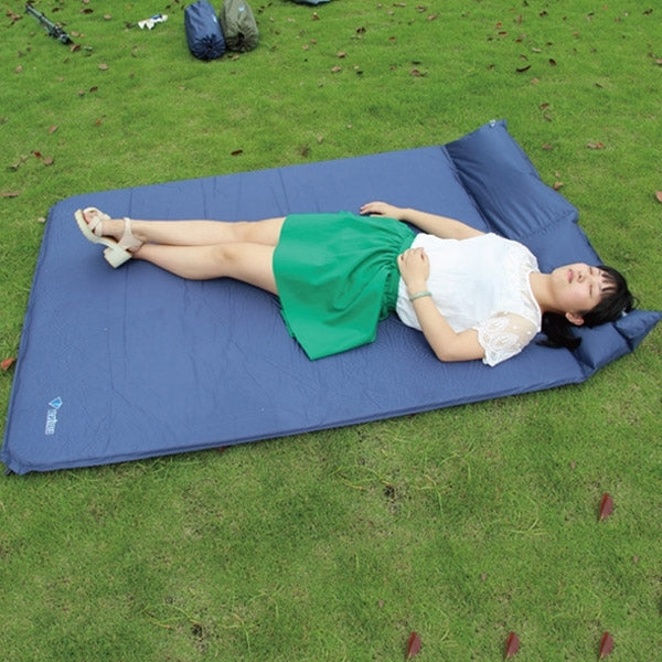 Outdoor Camping Mat Tent Moisture-Proof Mattress Bed Folding Sleeping Pad Double Automatic Inflatable Mat with Pillow, Size: 185x130cm