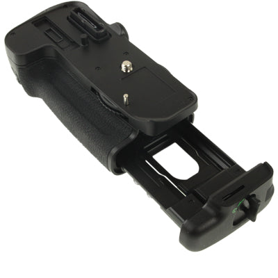 Battery Grip for Nikon D7000 with Two Battery Holder