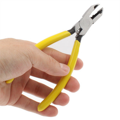 Flat Nose Pliers Hand Tool with Soft Grips