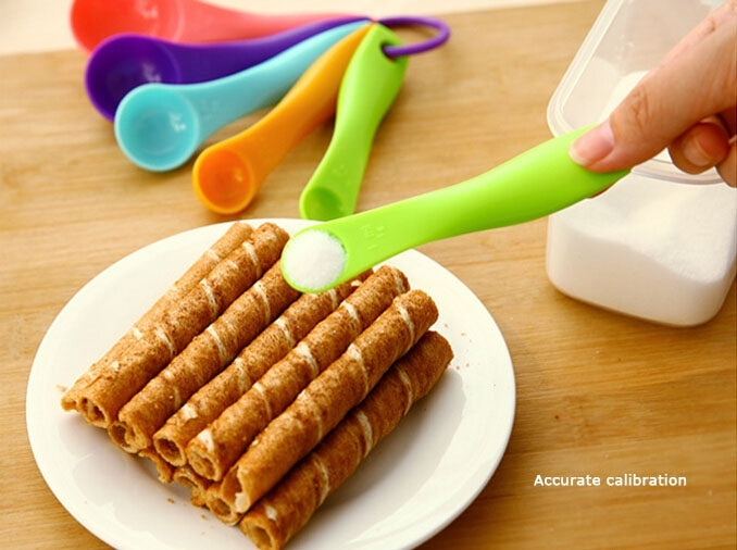 5 Color Hard Plastic Measuring Spoon Set with 5 Spoons