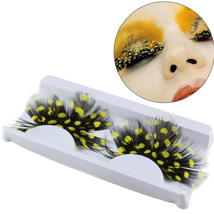 Pair of Spot Design Big Eyes False Eyelashes (Yellow + Black)