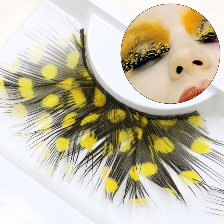Pair of Spot Design Big Eyes False Eyelashes (Yellow + Black)