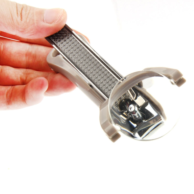 2 in 1 Nail Clipper Cutter Trimmer Scissors with Magnifier, Random Color Delivery (B689)