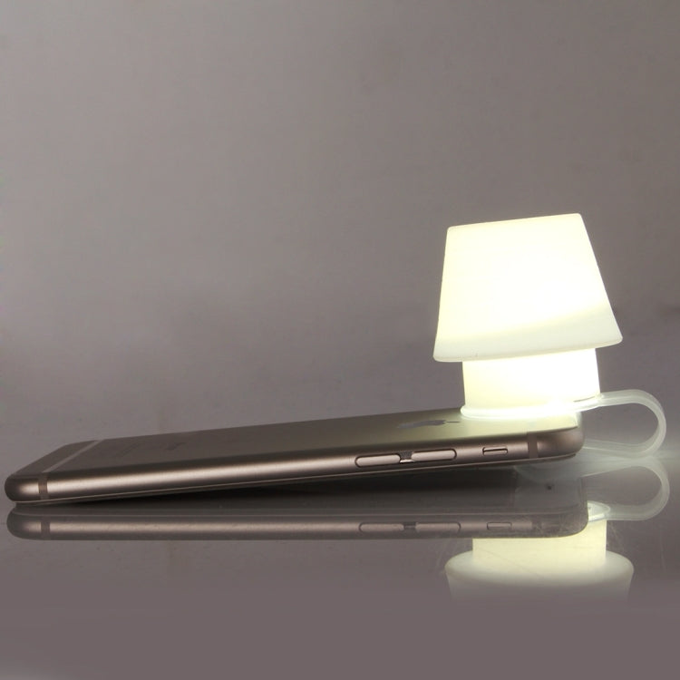Creative Lovely and Mltiunctional Silicone Mobile Phone Clip Phone Camera Flash Lamp-shade Night Light Atmosphere Lamp Reading Lamp Bedside Lamp