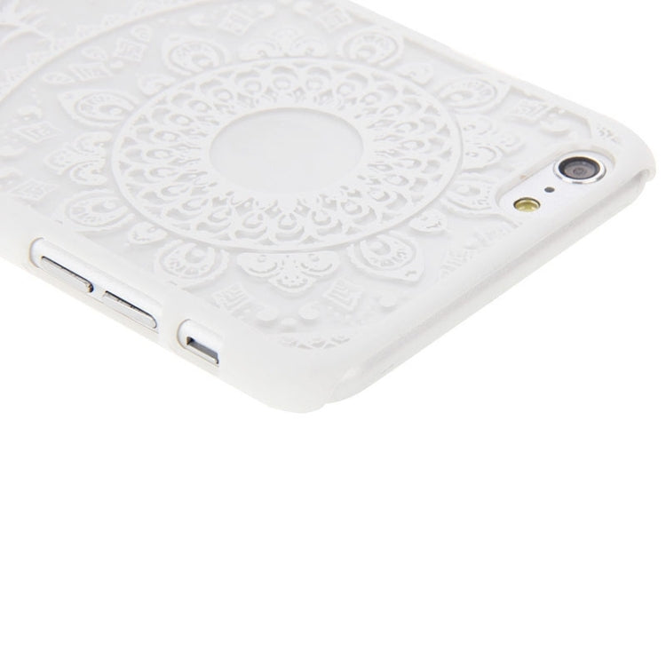 Glass Window Grilles Style Windbell Pattern Plastic Cover for iPhone 6