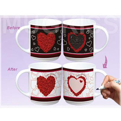 Heat Sensitive Color Changing Black / White Grounding Switch Heart Pattern Porcelain Greeting Card Coffee Mug/ Cup