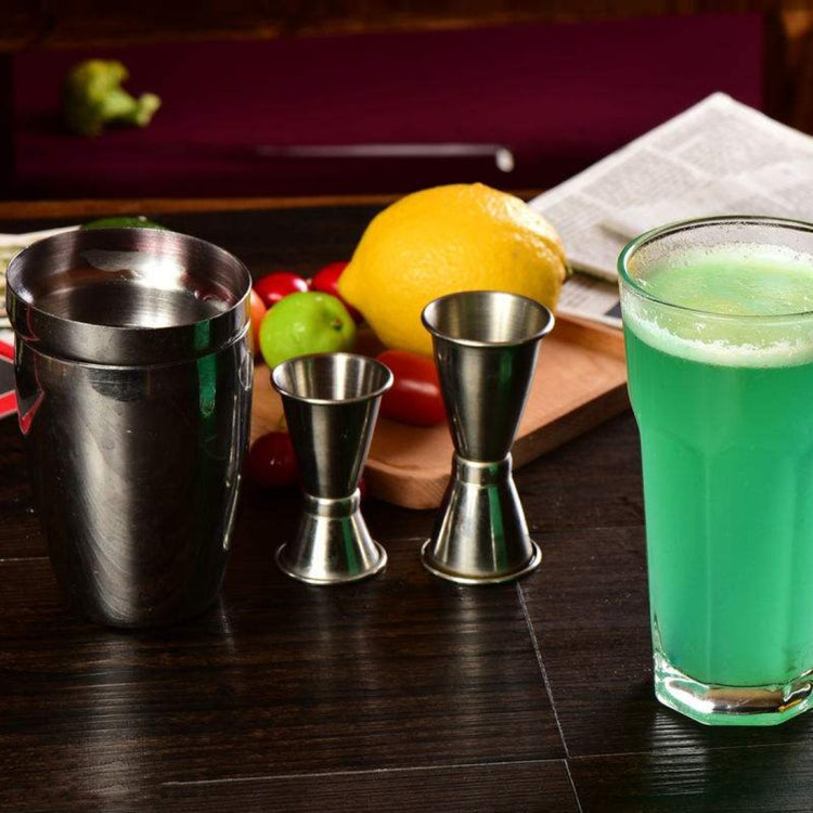 5 in 1 Classic Stainless Steel Shaker Set, Capacity: 550ml (Shaker + Jigger + Strainer + Ice Clip + Stirrer Pipe)(Silver)